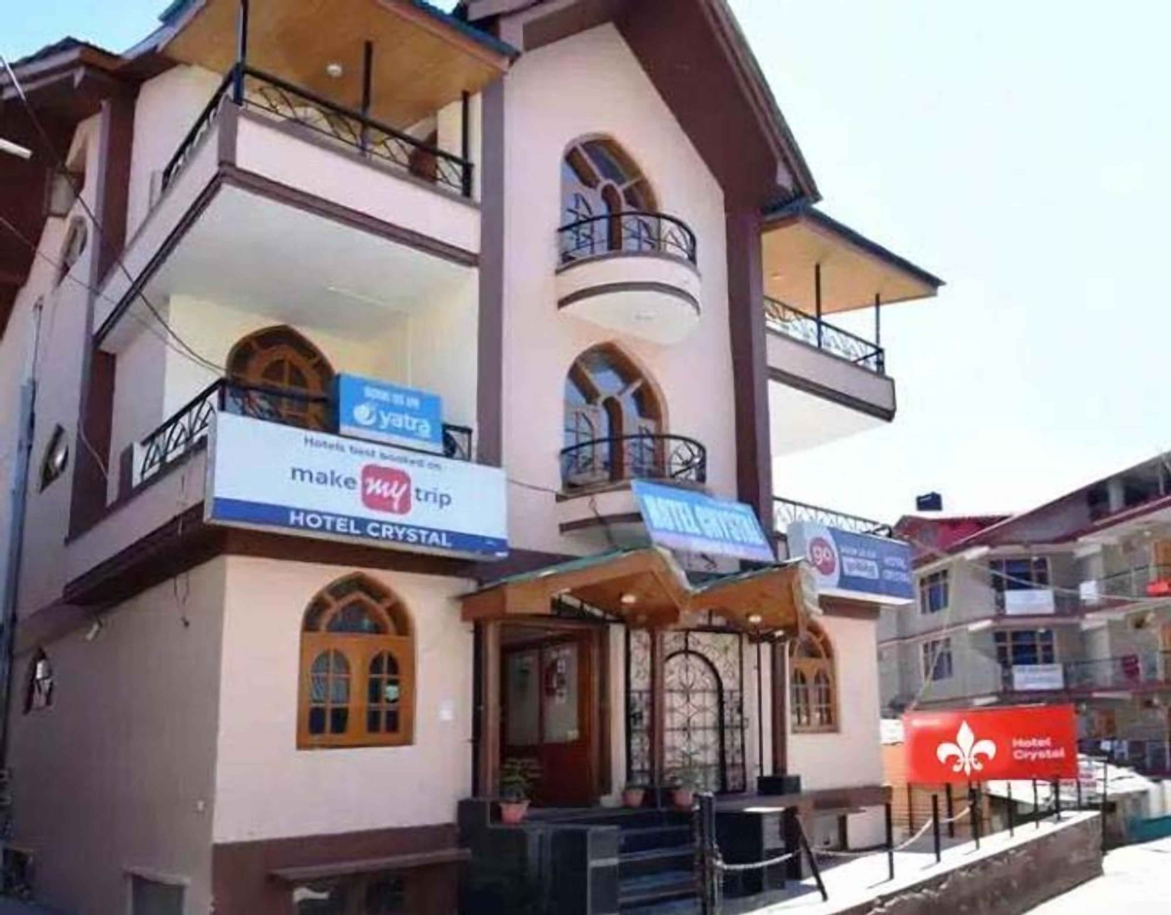 Oyo 10229 Hotel Crystal - Manali (Himachal Pradesh) — Photos 1
